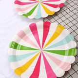 Platos de papel rehilete arcoiris GRANDE (10 piezas)